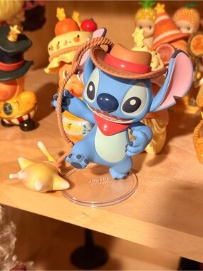 Miniso stitch, cowboy figure
